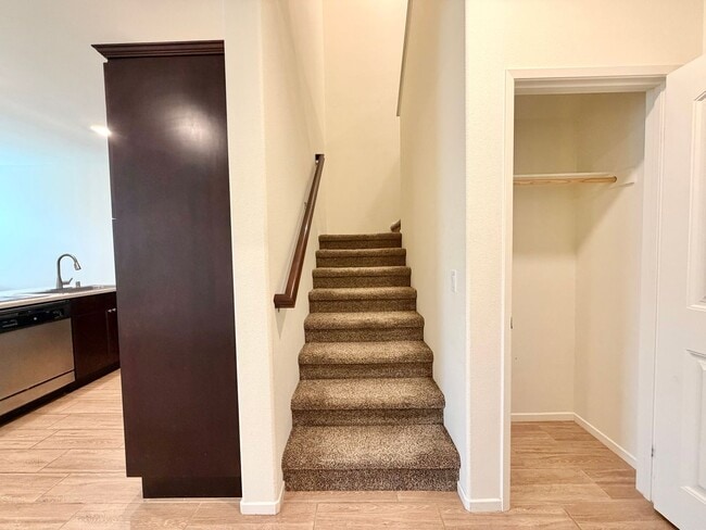 Building Photo - 2 bedroom 2.5 Bathroom Home with a LOFT located in the heart of Menifee!