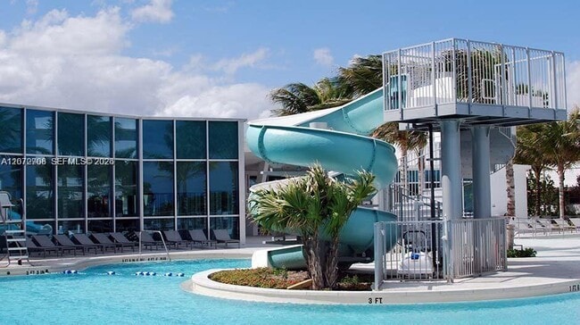 Building Photo - 8888 Collins Ave