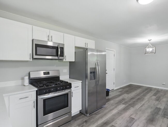 Building Photo - 17704 Grandview Dr