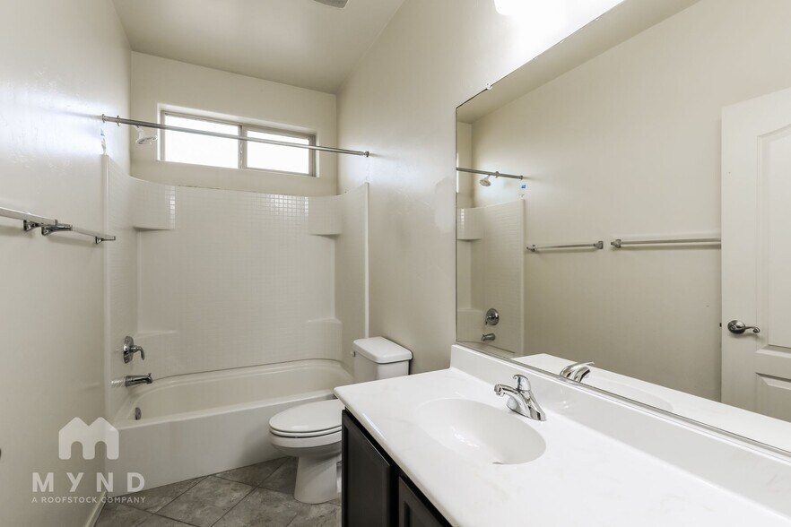 Building Photo - 2763 W Checkerspot Dr