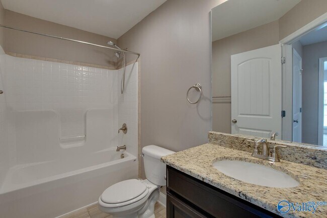 Building Photo - 512 Summer Cove Cir NW