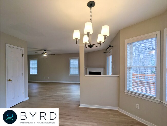 Building Photo - 14955 Featherchase Dr