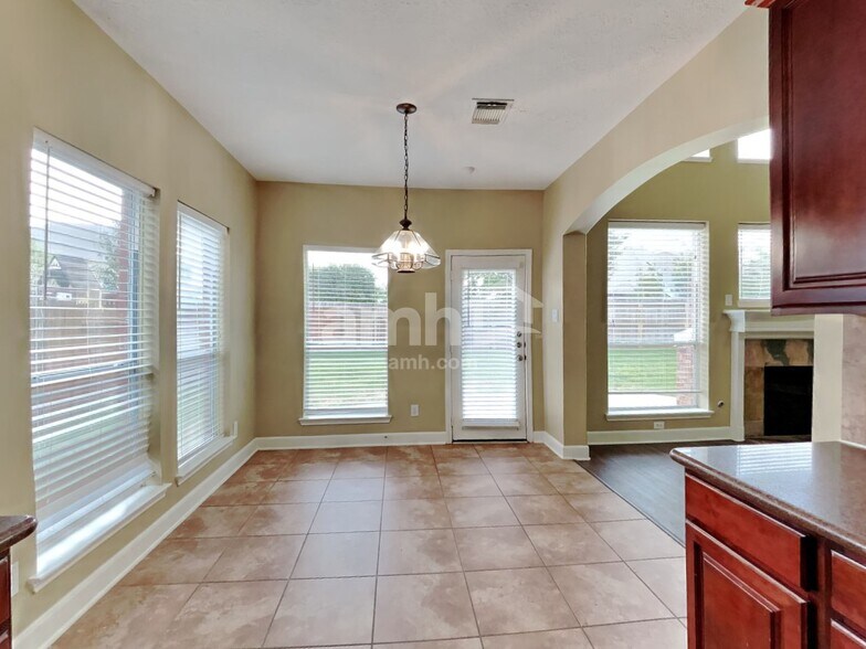 Building Photo - 12311 Amanda Pines Dr