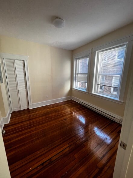 Building Photo - 883 Huntington Ave