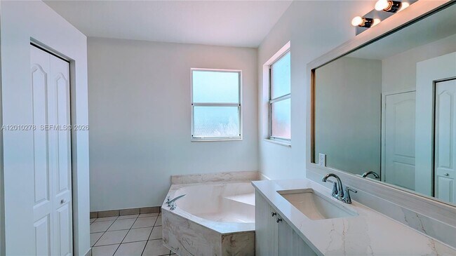 Building Photo - 2151 NE 37th Terrace