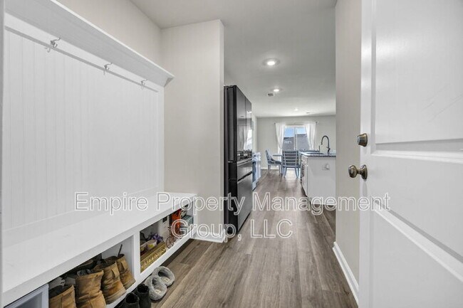 Building Photo - 706 Common Widgeon Wy
