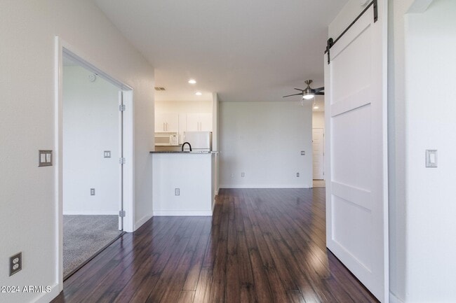 Building Photo - 6900 E Princess Dr