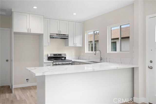 Building Photo - 417 Riverdale Dr