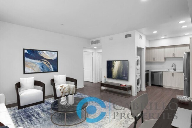 Interior Photo - Vadara West