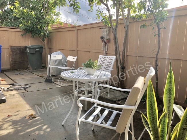 Building Photo - Town Home With Resort Style Amenities