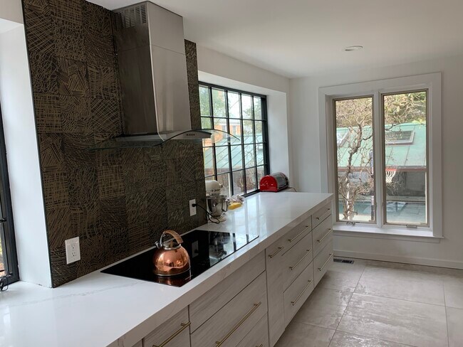 Building Photo - 4214 50th St NW