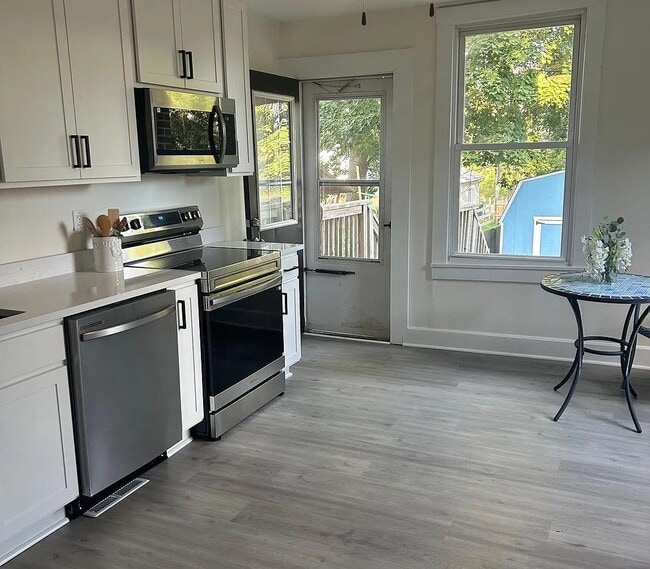 Building Photo - 92 Pennsylvania Ave