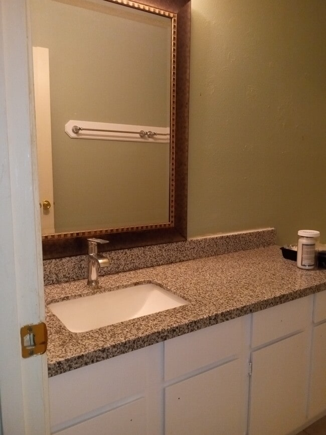 Building Photo - 2306 San Pedro Dr