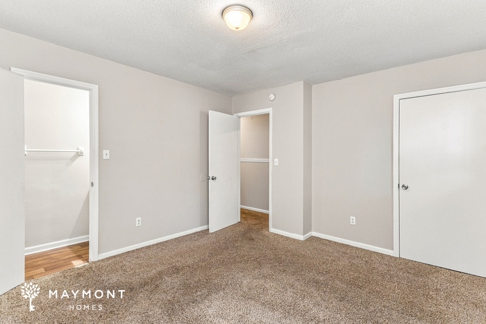 Building Photo - 301 Bluebell Ave