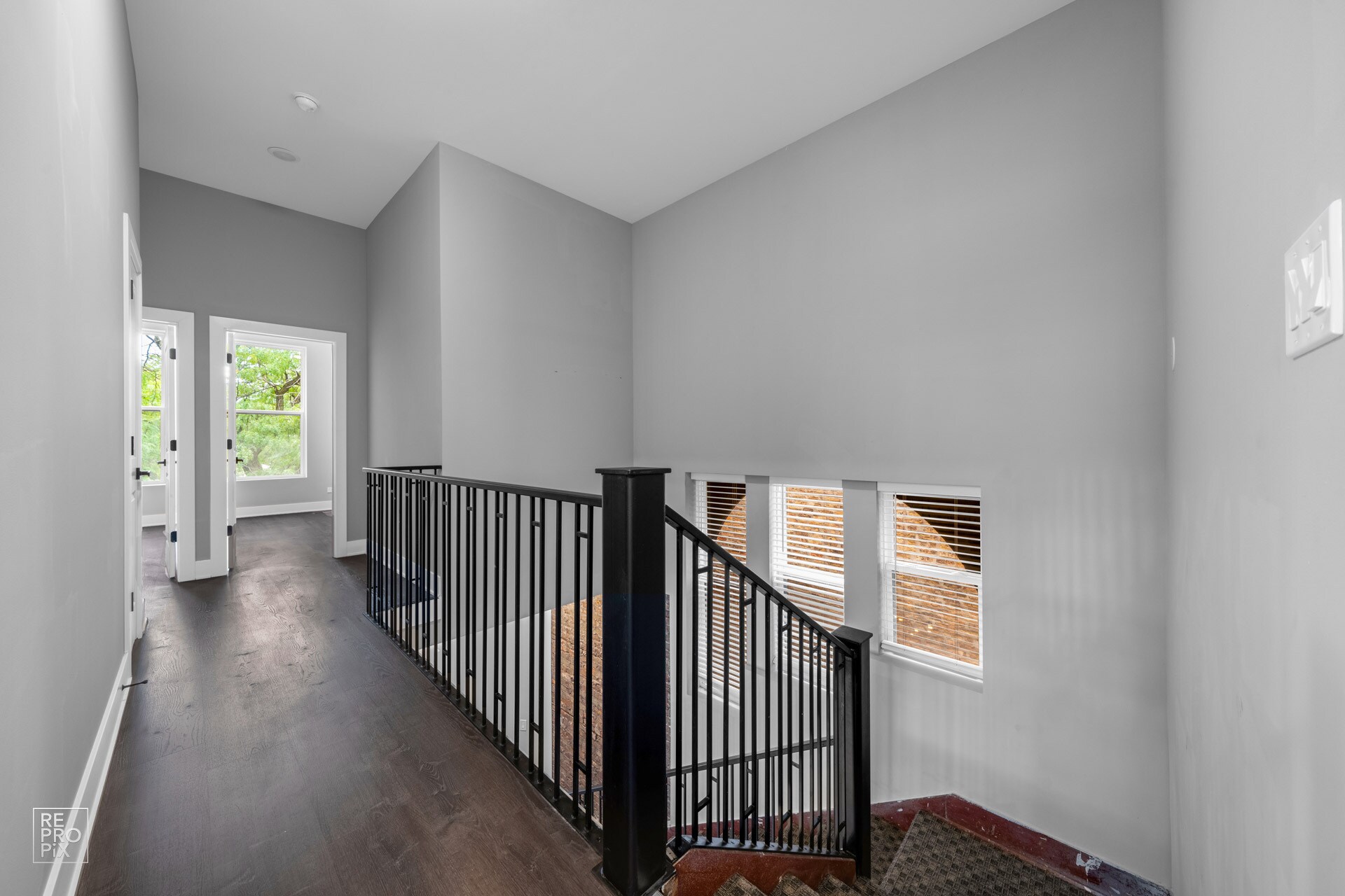 Building Photo - 700 S Loomis St