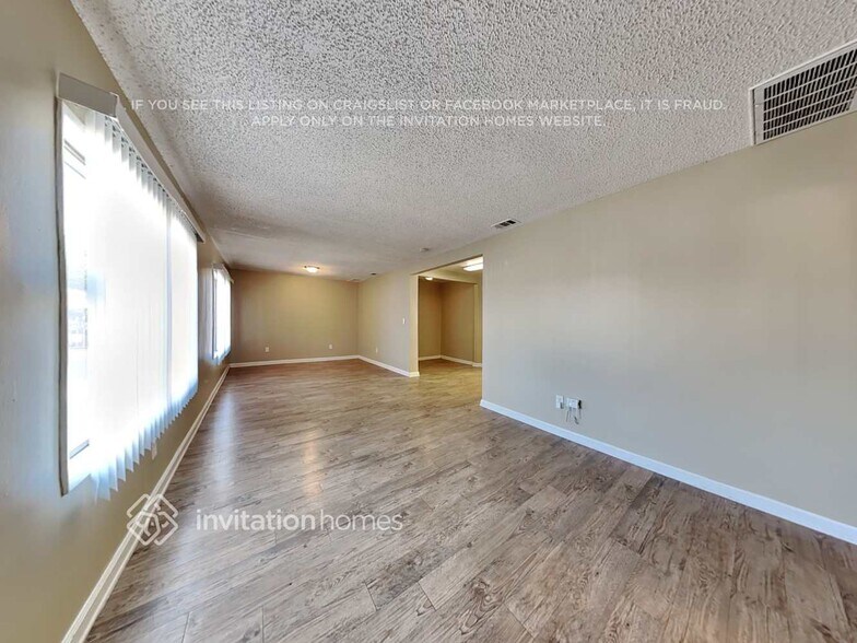 Building Photo - 17957 Orange Way