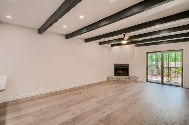 LVP Flooring - 5319 E Beverly Fair Dr