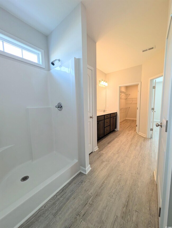 Building Photo - 351 Lakota Lp