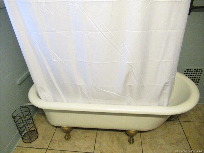 Building Photo - 53 Eaton St