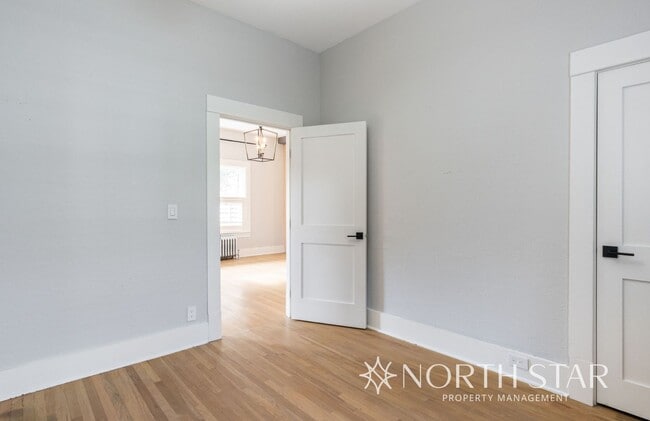Building Photo - Coming Soon!  Remodeled Sellwood Bungalow