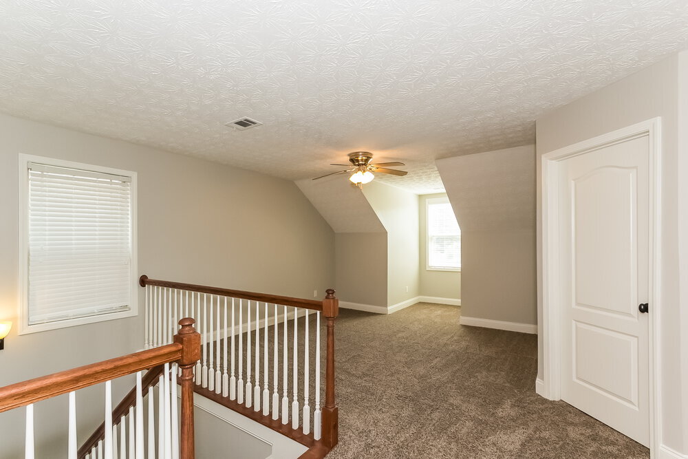 Building Photo - 117 Daisy Cir