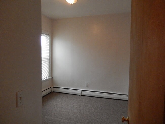 Building Photo - 91 Cote Ave