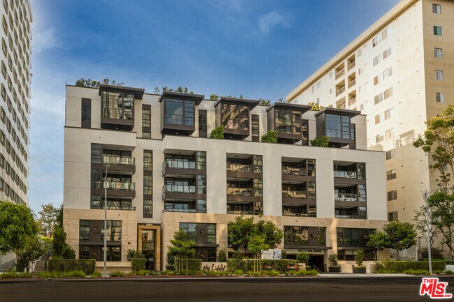 Building Photo - 10777 Wilshire Blvd