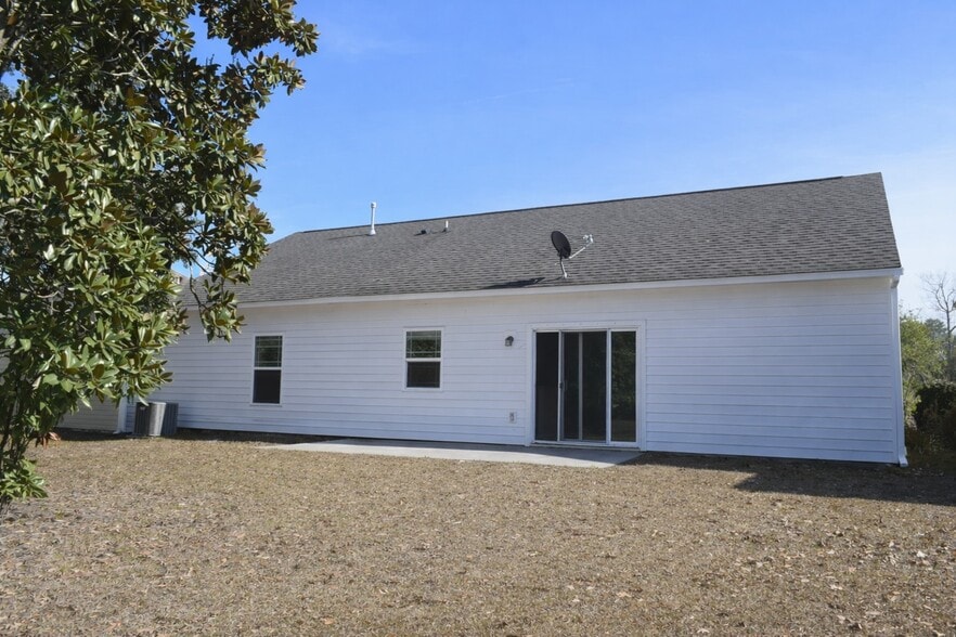 Backyard - 10 Wyndham Dr