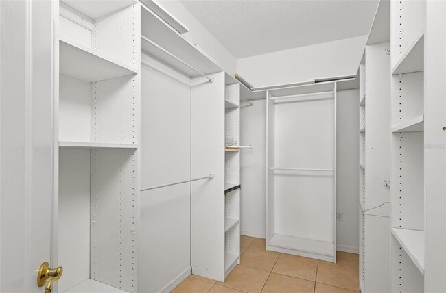 Building Photo - 7006 Pine Hollow Dr