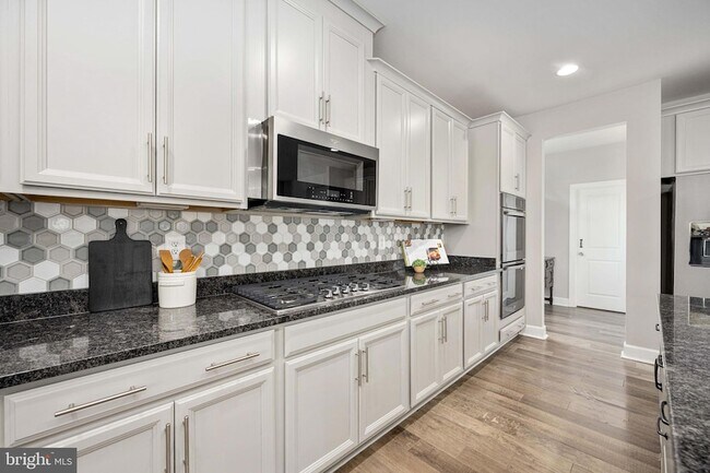 Building Photo - 547 Apricot St