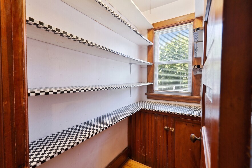 Building Photo - 508 W Mifflin St