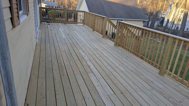 Building Photo - ***Please Respond Directly to the Online Listing, Calls May Not Be Returned***