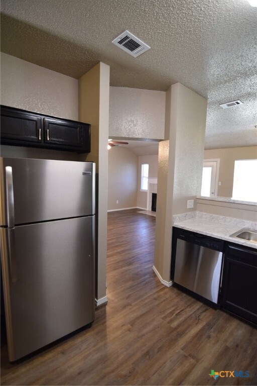 Building Photo - 4201 Bluestem Ln