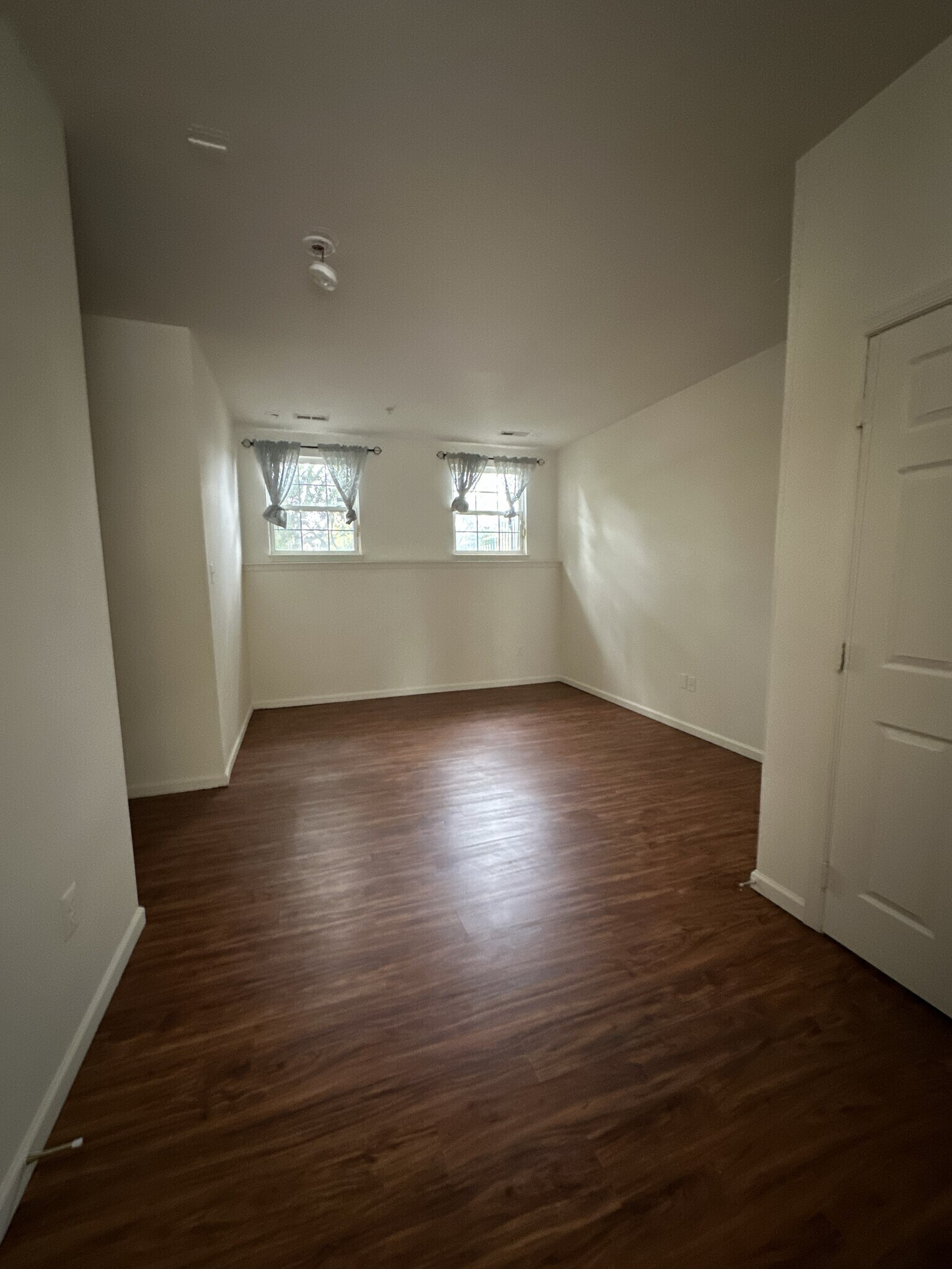 Building Photo - 420 Redland Blvd