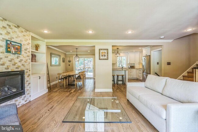 Building Photo - 76 S Forge Manor Dr