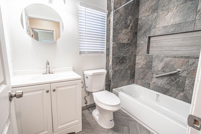 Building Photo - Accessory Dwelling Unit -  2 Bedroom Unit ...