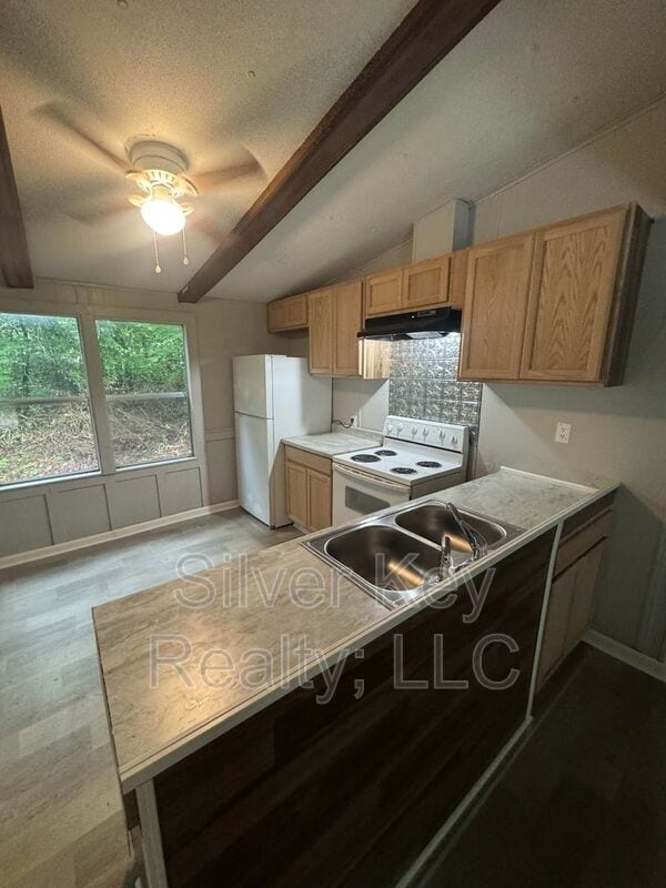 Building Photo - 182 Co Rd 703