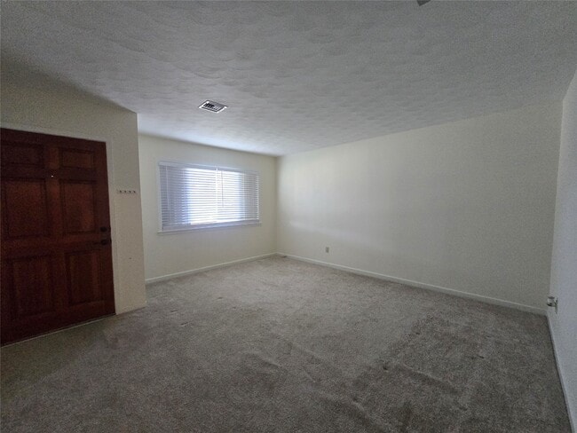 Building Photo - 308 Mackeral St
