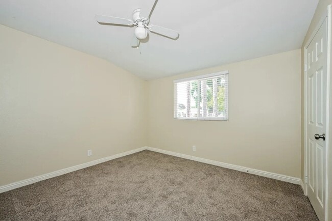 Building Photo - 450 Bard St