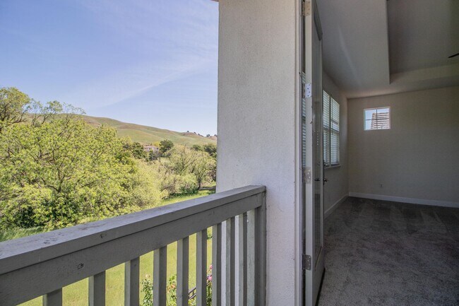 Building Photo - 4 Bedroom 3 Bathroom House | AMSI | Alexandr Metlinski