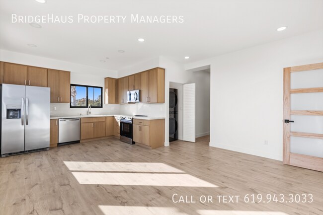 Building Photo - 3248 Clairemont Dr