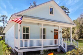 Building Photo - 905 Wayne St