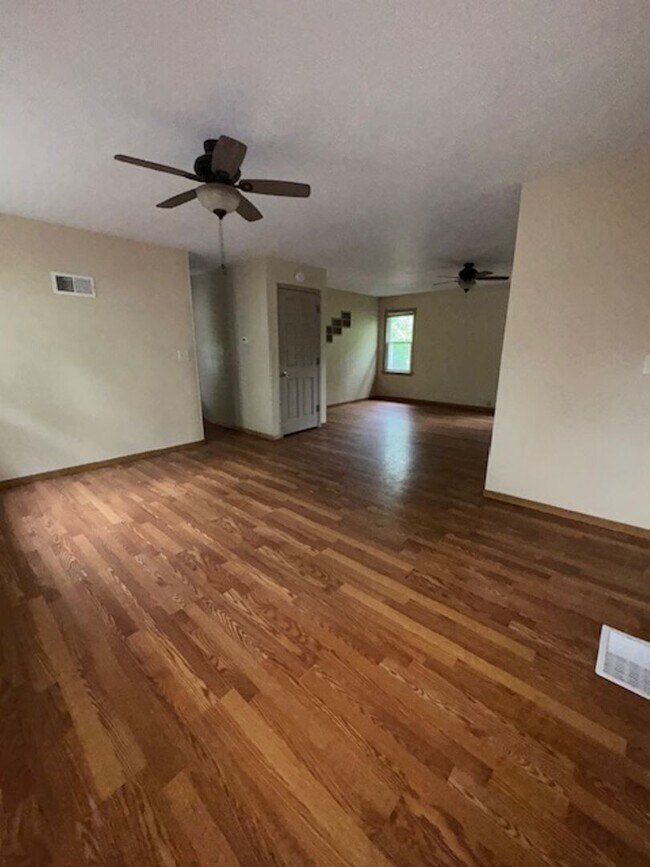 Building Photo - 3 Bedroom single family home coming soon!