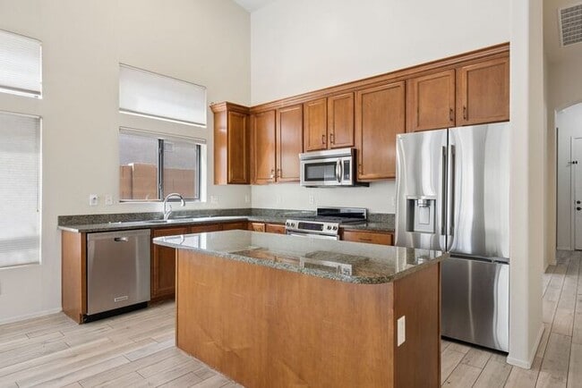 Building Photo - 2763 N Raven