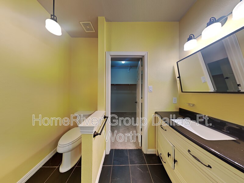 Building Photo - 13358 Roadster Dr