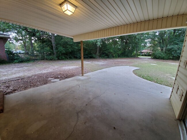 Building Photo - 203 Wilburn Rd