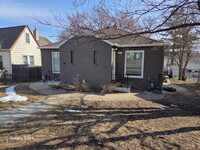 Building Photo - Charming 3-Bedroom, 1-Bath Duplex for Rent! VIDEO TOUR