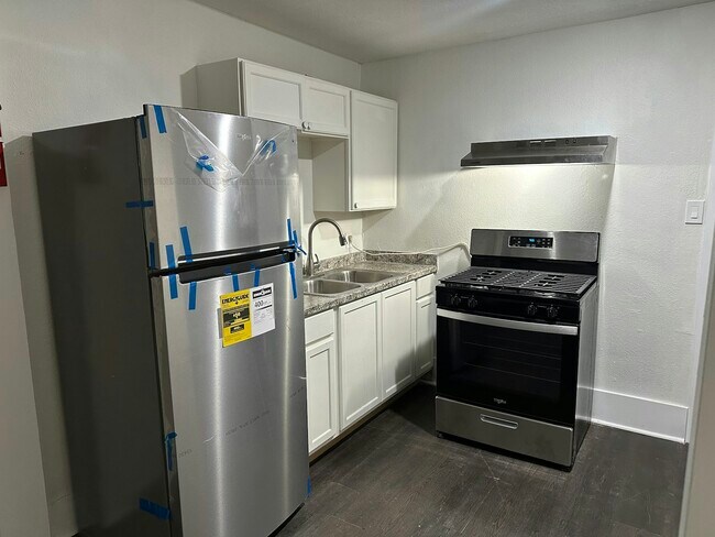 Building Photo - 6833 Avenue C