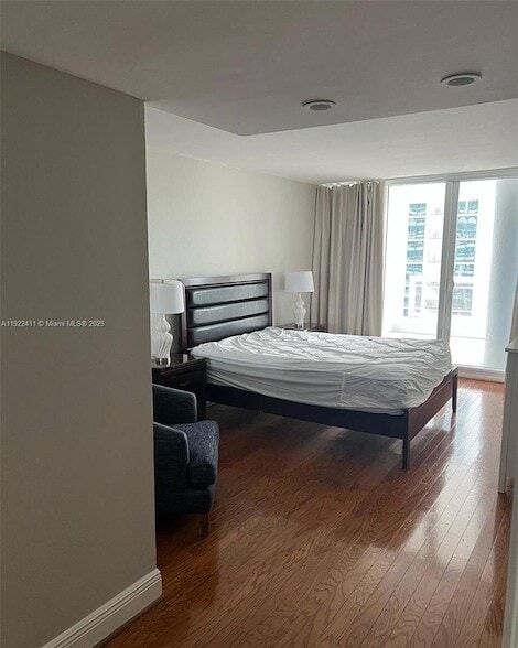 Building Photo - 1717 N Bayshore Dr