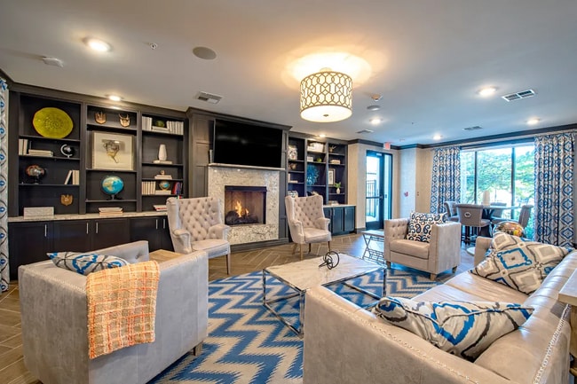 Building Photo - 9500 Williamsburg Plaza